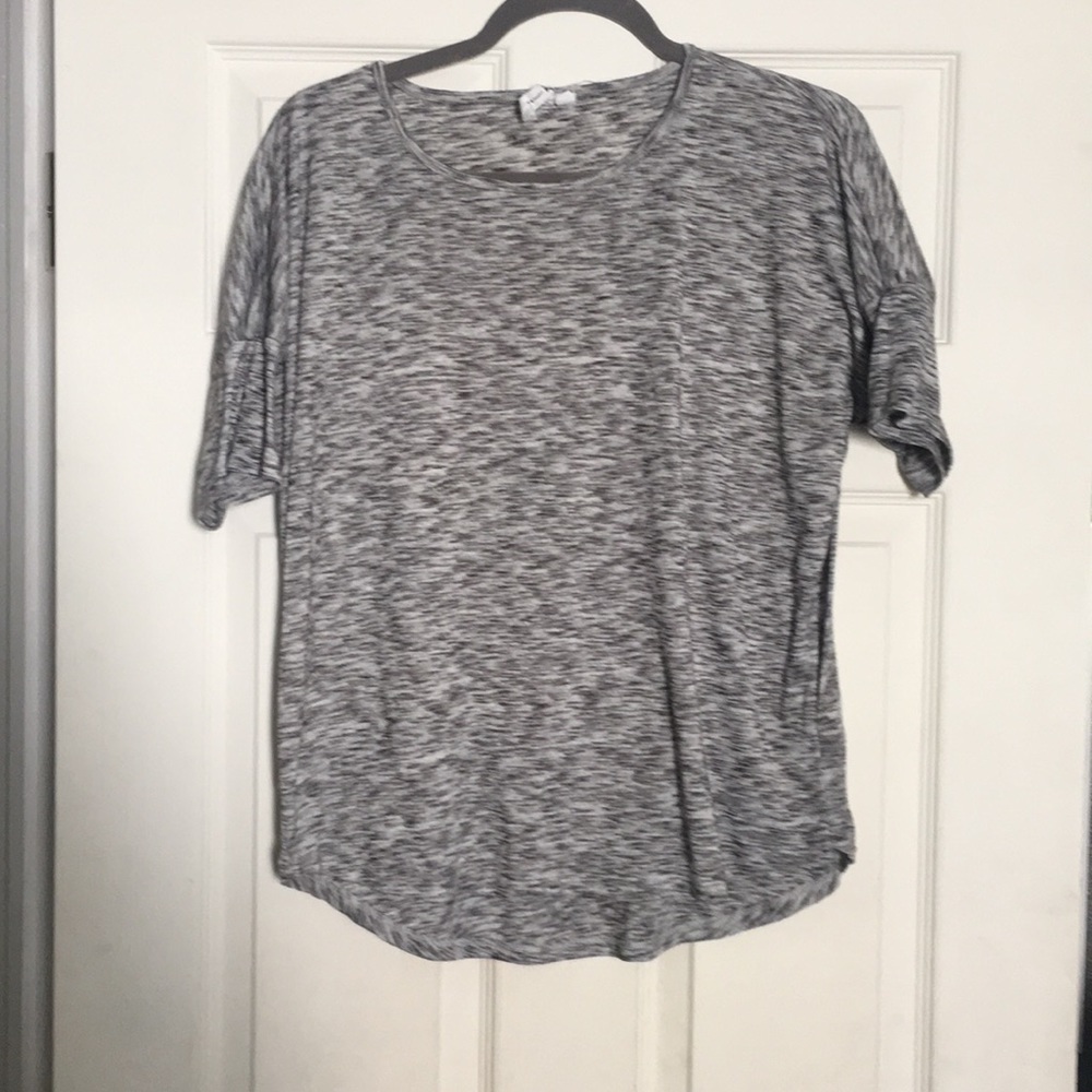 Black and grey 3/4 sleeve shirt.